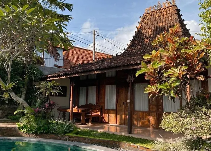 Kampoeng Joglo Abangan イン ウブド