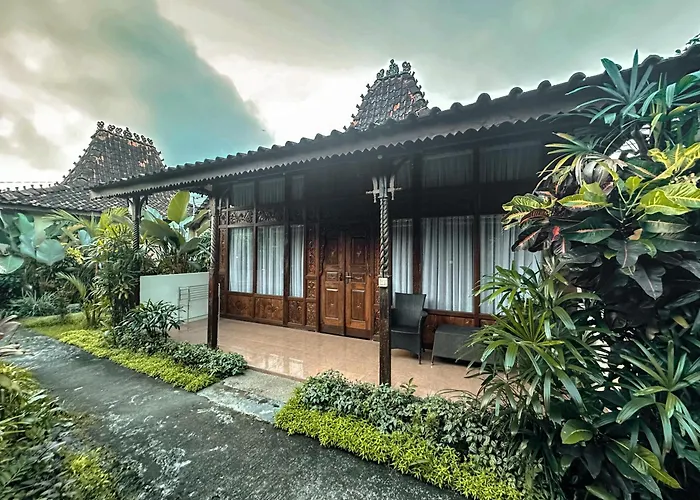 イン Kampoeng Joglo Abangan 3*